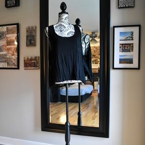 PLUS SIZE GEOMETRIC CROP TOP WITH OPEN BACK